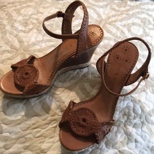 Fantastic condition Jack Rogers wedges size 6!